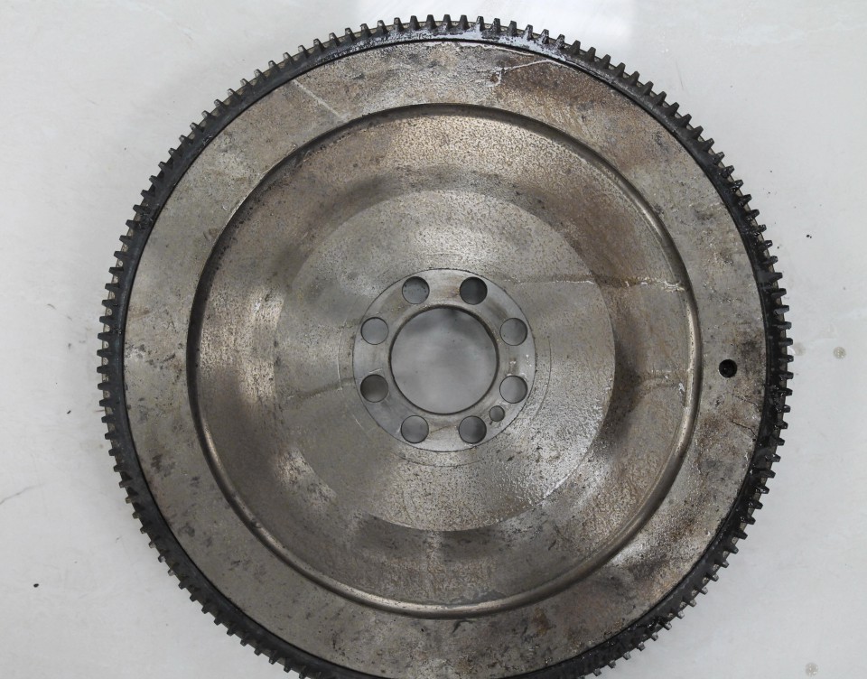 MAN D0824 (17) - Flywheel - F&J Exports Limited